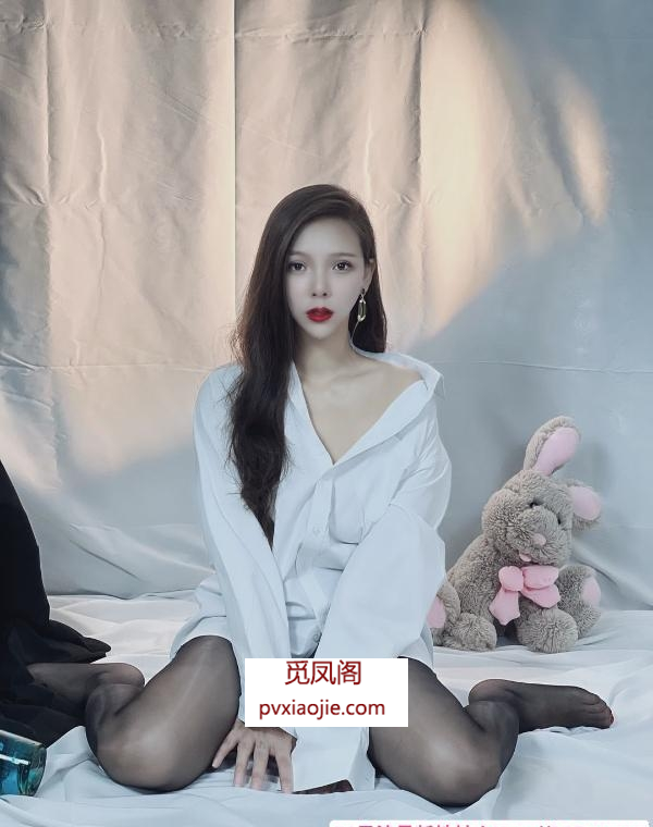 南城黑丝骚妇萱萱