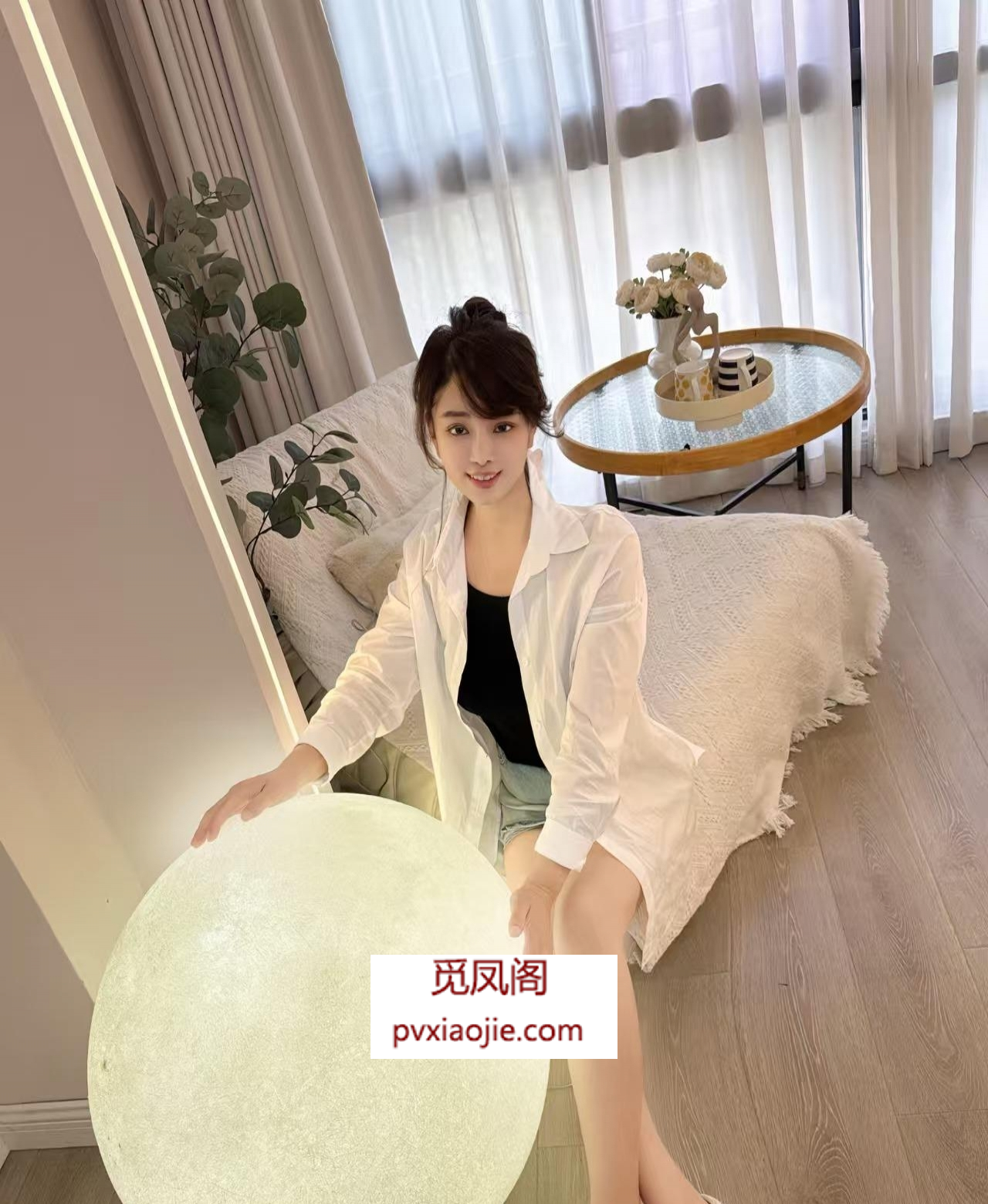 乖巧可爱小姐姐