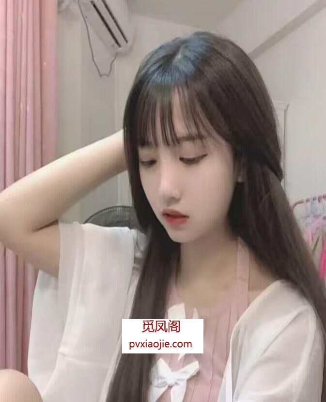 刚毕业的学生妹兼职带楼外出